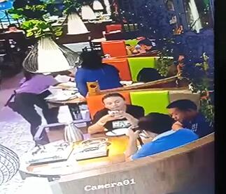 横岗一餐馆服务员手滑汤洒烫伤男童