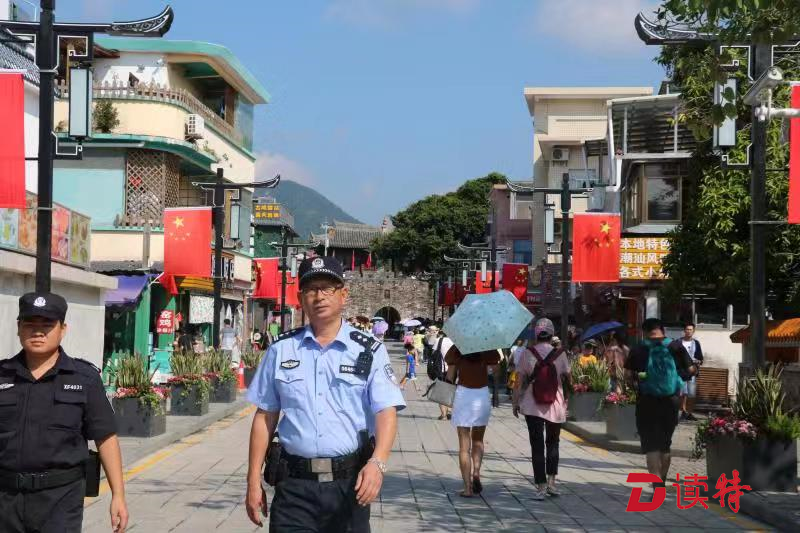 大鹏社区民警蔡达理：在岗一分钟，尽职60秒