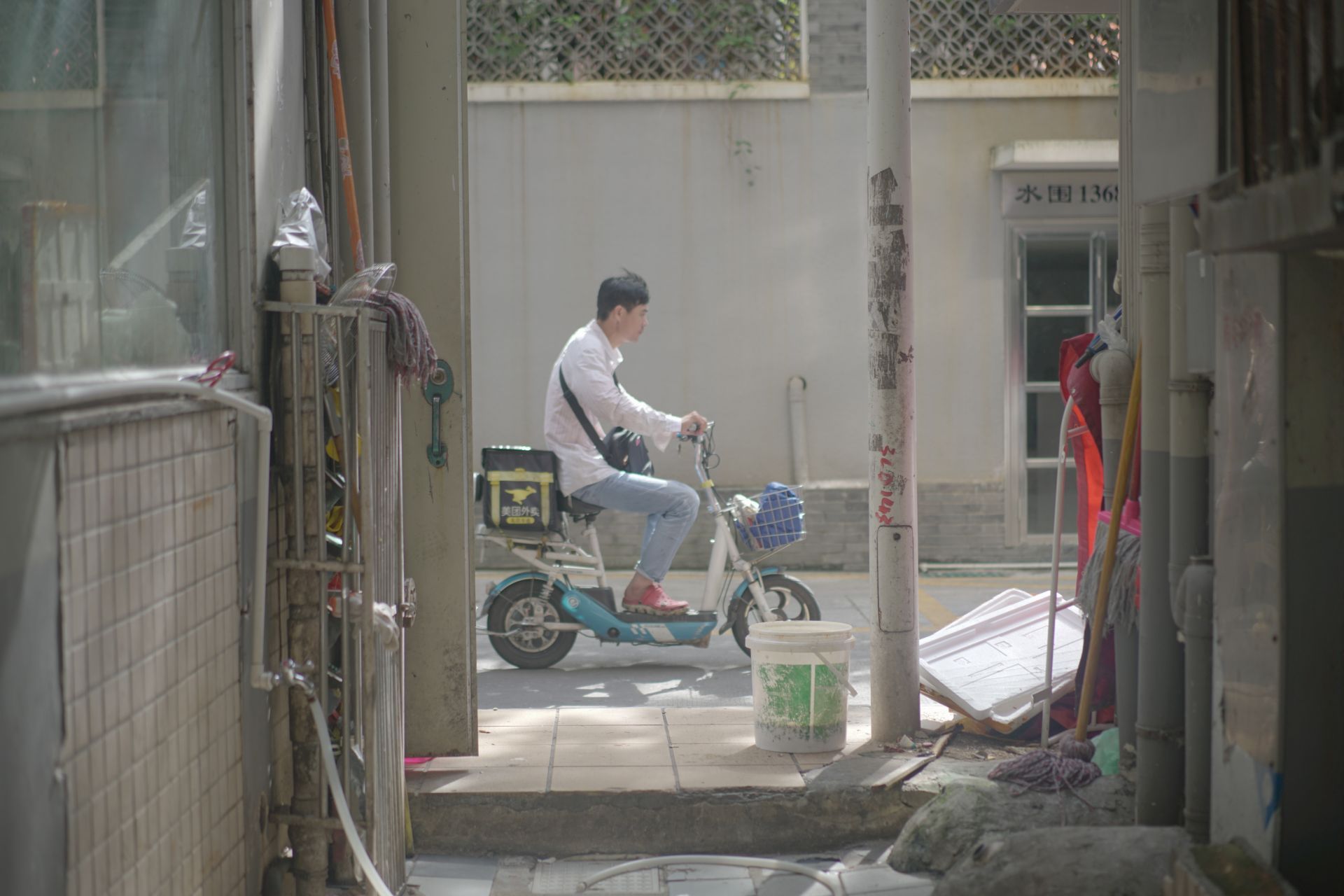 时刻︱600多年的水围村变身网红打卡处！深圳城中村“变形计”