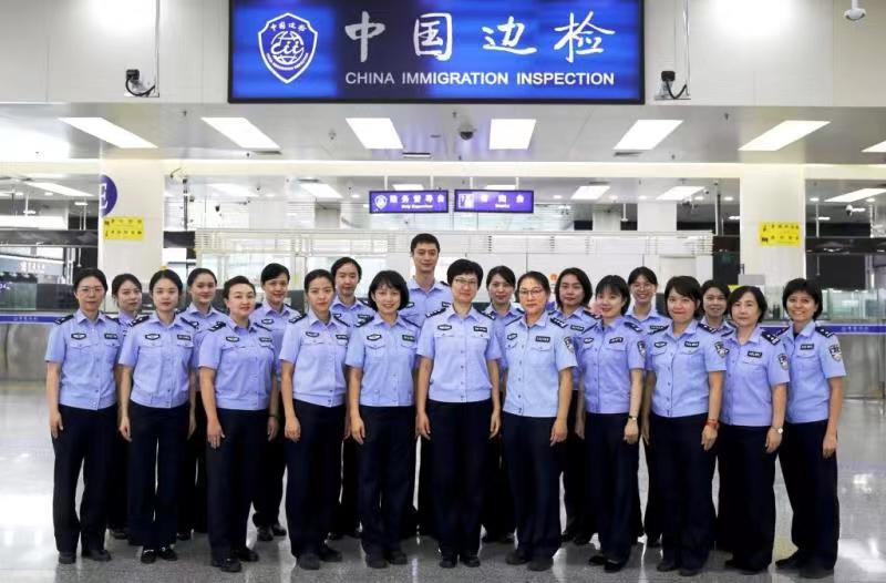 绽放“她力量”！巾帼生力军展示国门新形象