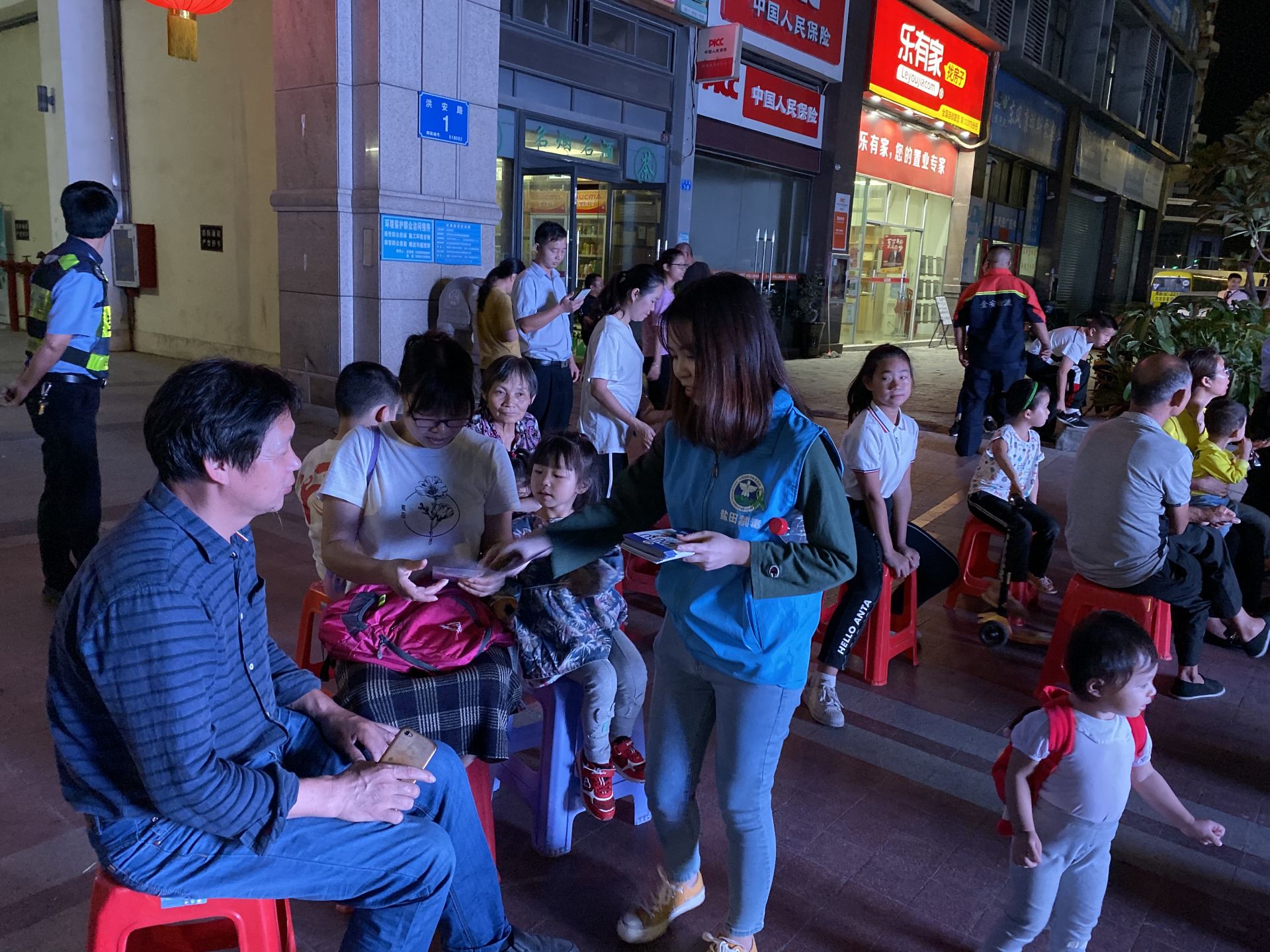 你我参与，共创平安！禁毒宣传走进东海社区