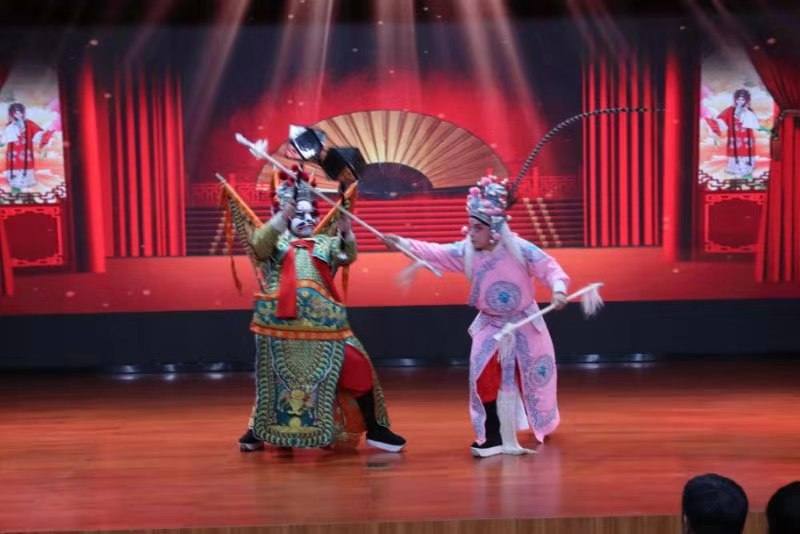 开卷有戏！课本中的中国戏曲2019首场活动走进罗湖高中     