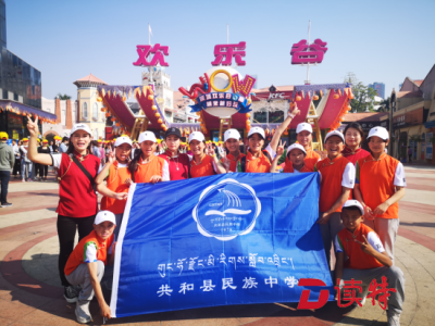  传递欢乐 爱在深圳！12位唱歌的藏族孩子畅游欢乐谷