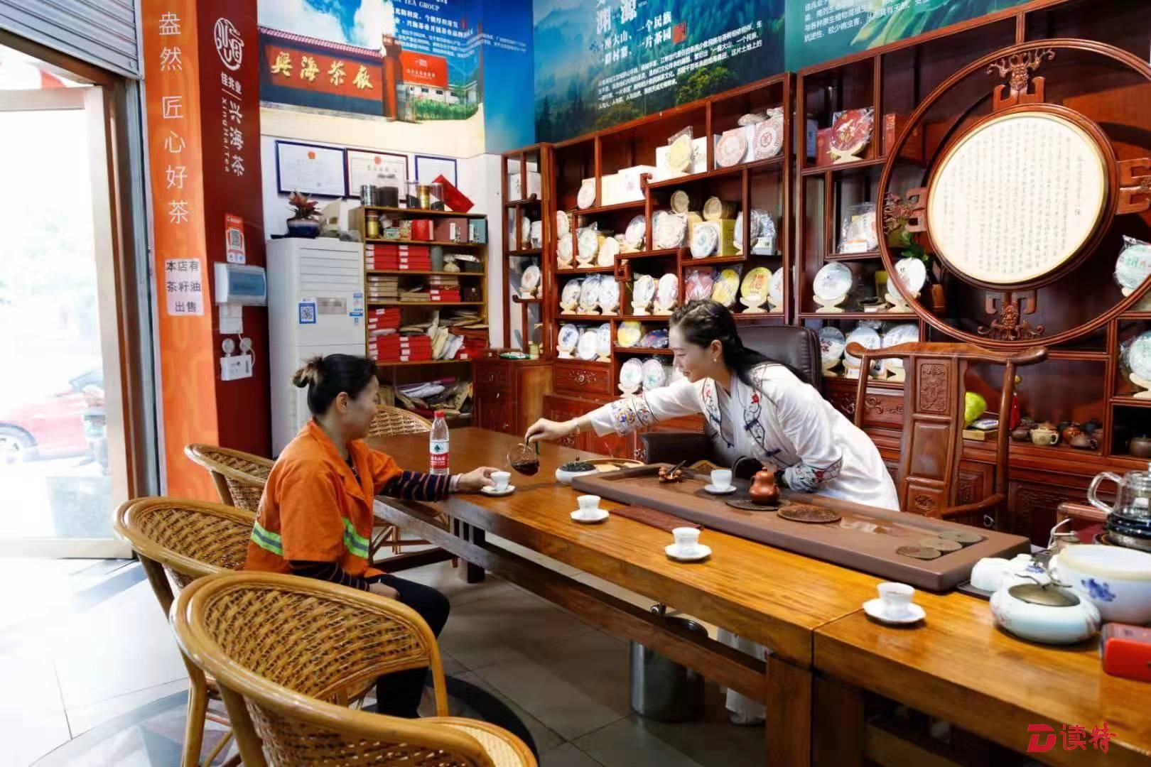一杯茶水暖人心！东莞热心店主为环卫工设休息点