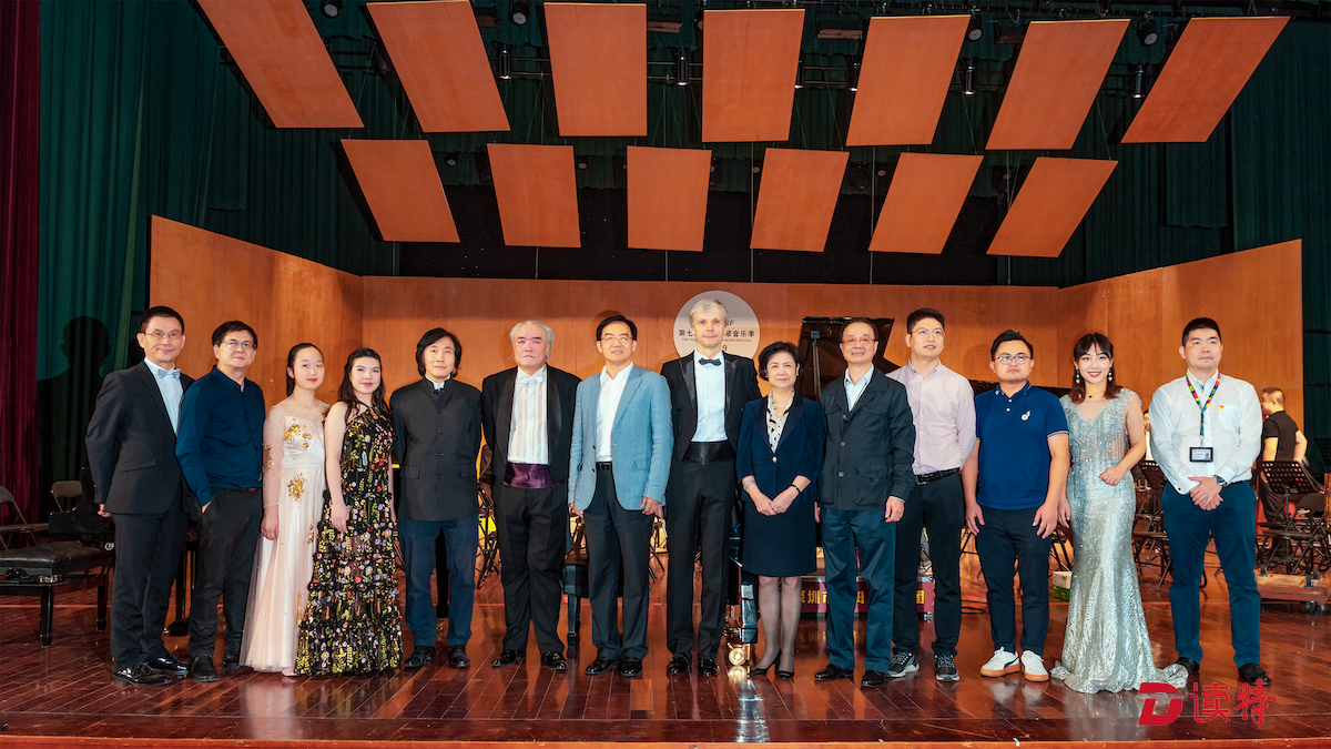 钢琴与乐队版《我爱你中国》首演，第七届深圳钢琴音乐季华丽落幕 ​