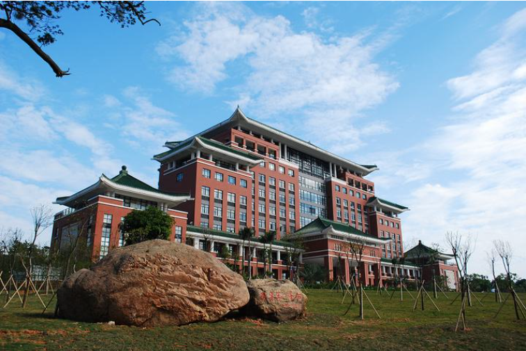 马兴瑞到华南农业大学调研：加快推动高水平大学建设，为乡村振兴培育更多优秀人才  