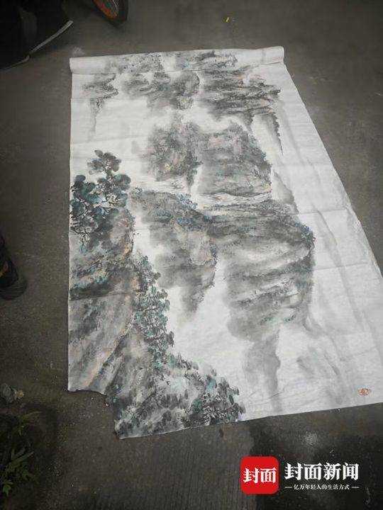 70万国画遭快递损毁 快递公司：未保价只赔300元
