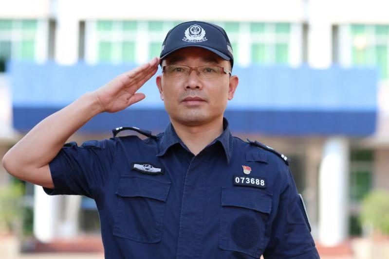 每日警星 | 李宏华：用心培养辅警队伍