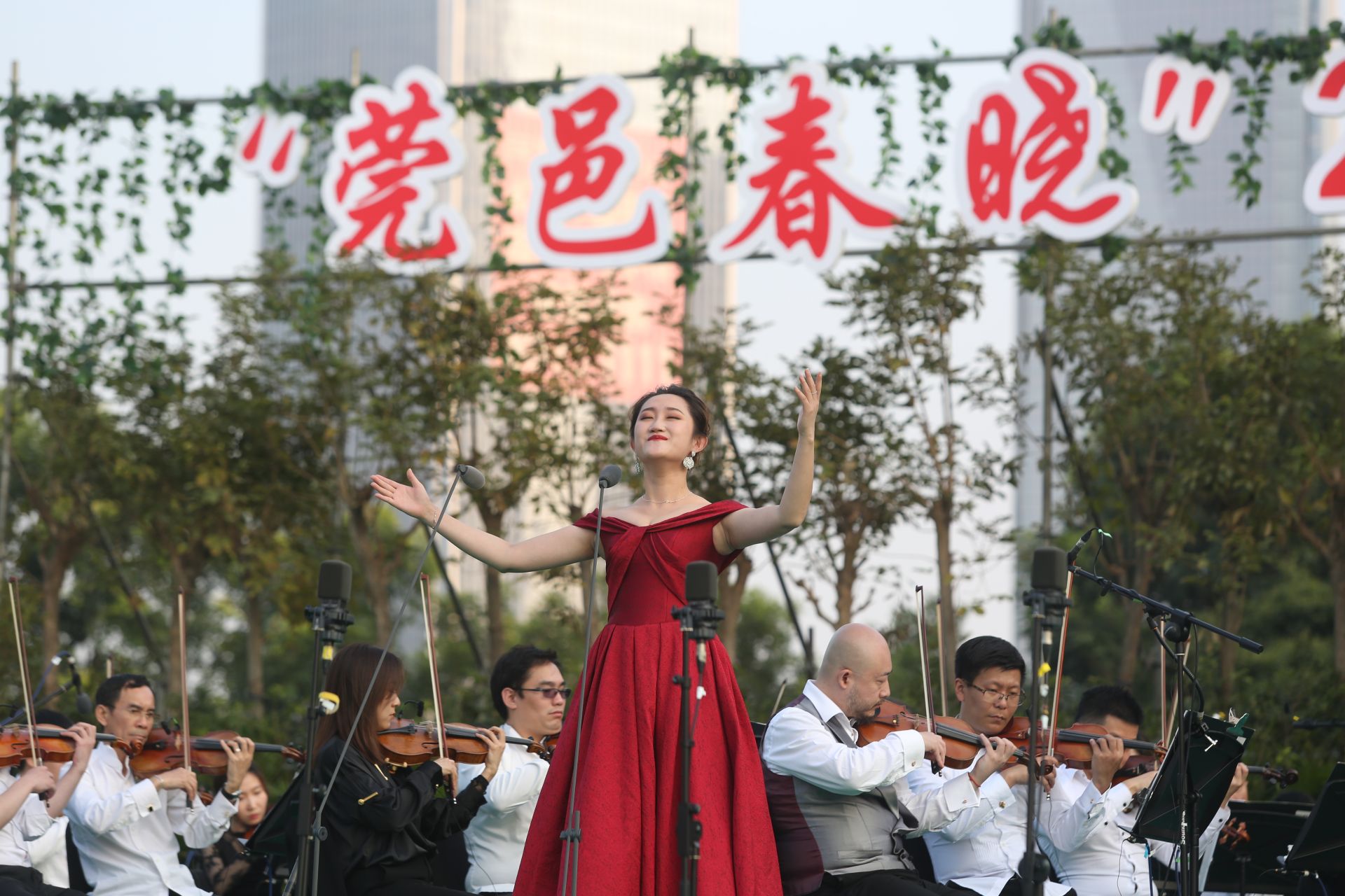 超过3万市民参与，东莞草坪新年音乐会惊艳盛放