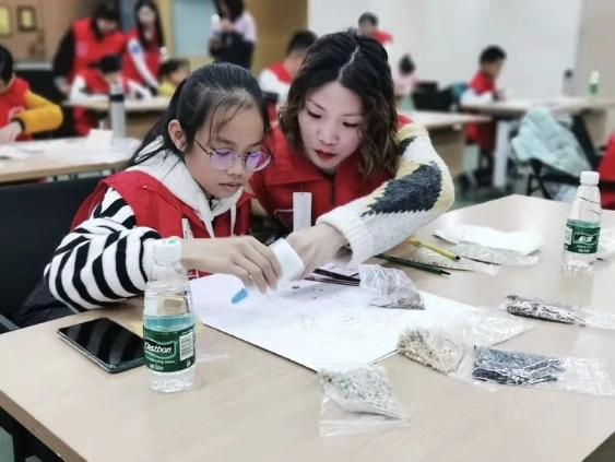 青少年食品安全手工作坊走进海吉星物流园