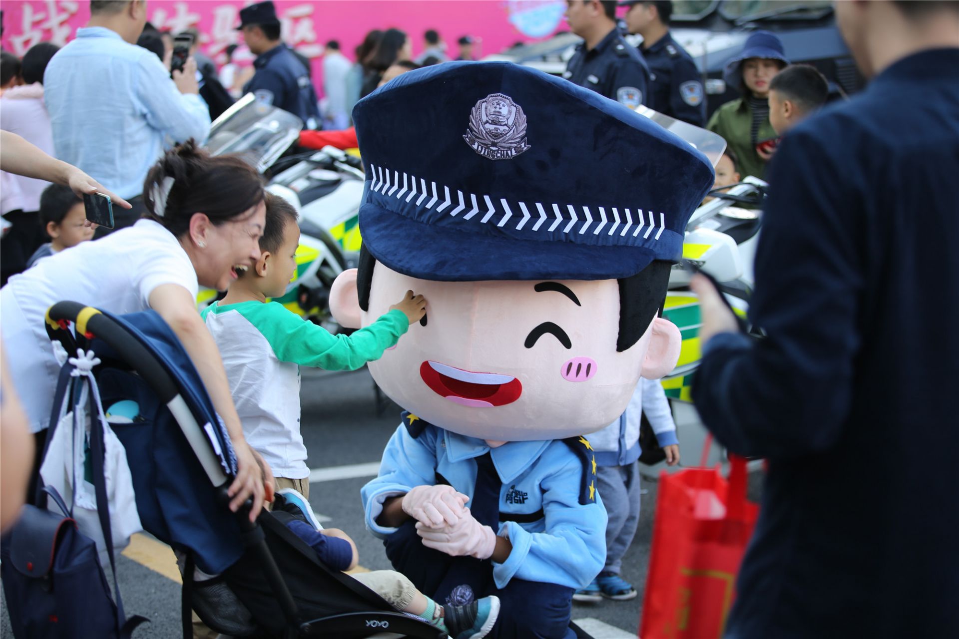 “警”彩非凡！15万市民打卡福田分局警营开放点，为福田平安代言打CALL