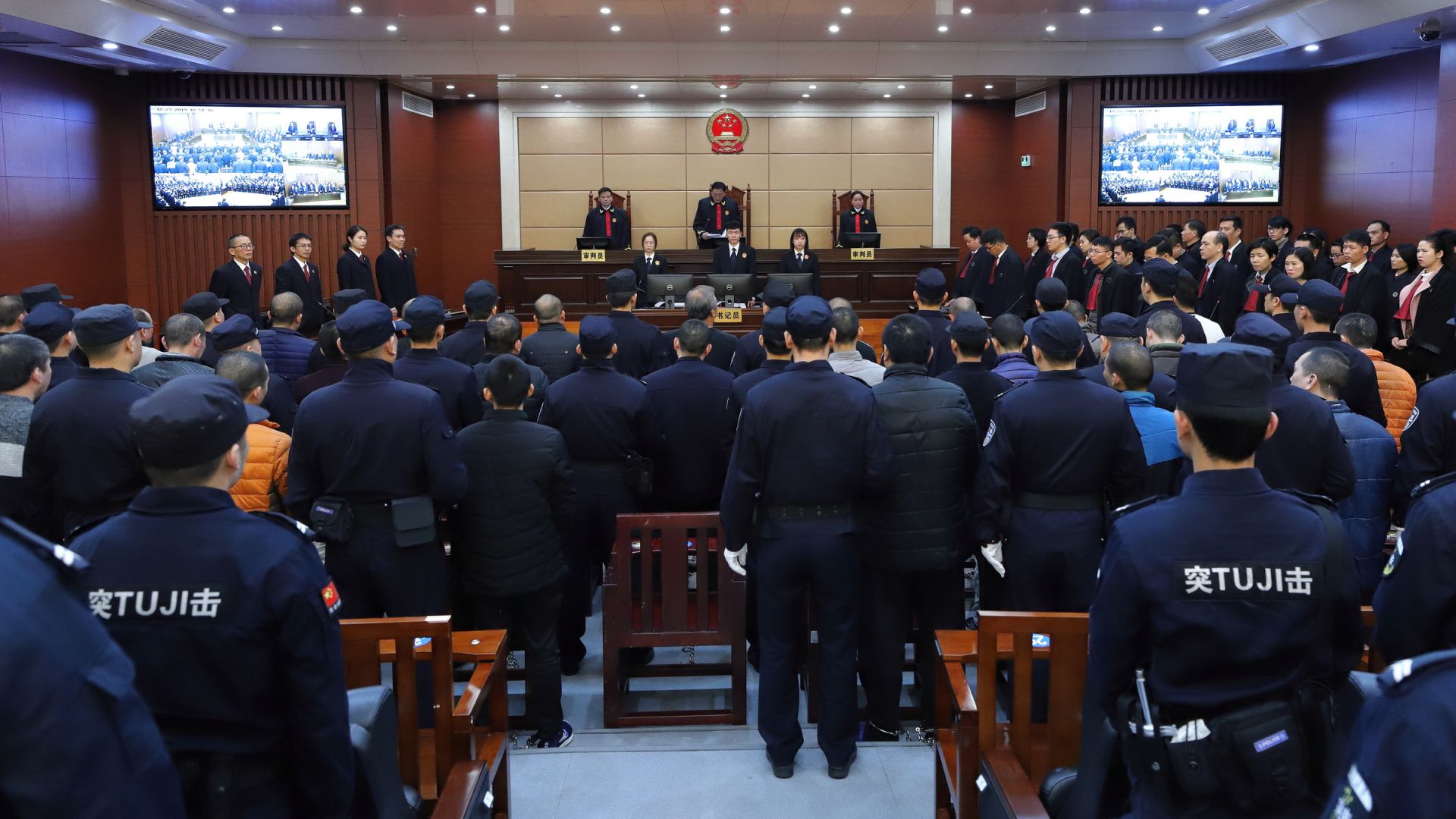 清远35人涉黑案一审宣判！数罪并罚，“村霸”获刑25年