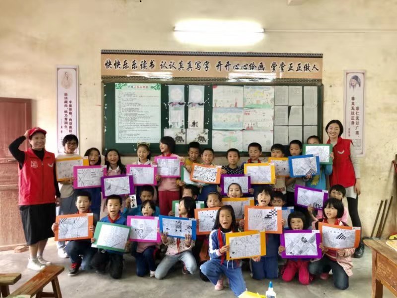 情系龙川，爱心送暖！石岩开展关爱儿童促成长志愿服务活动