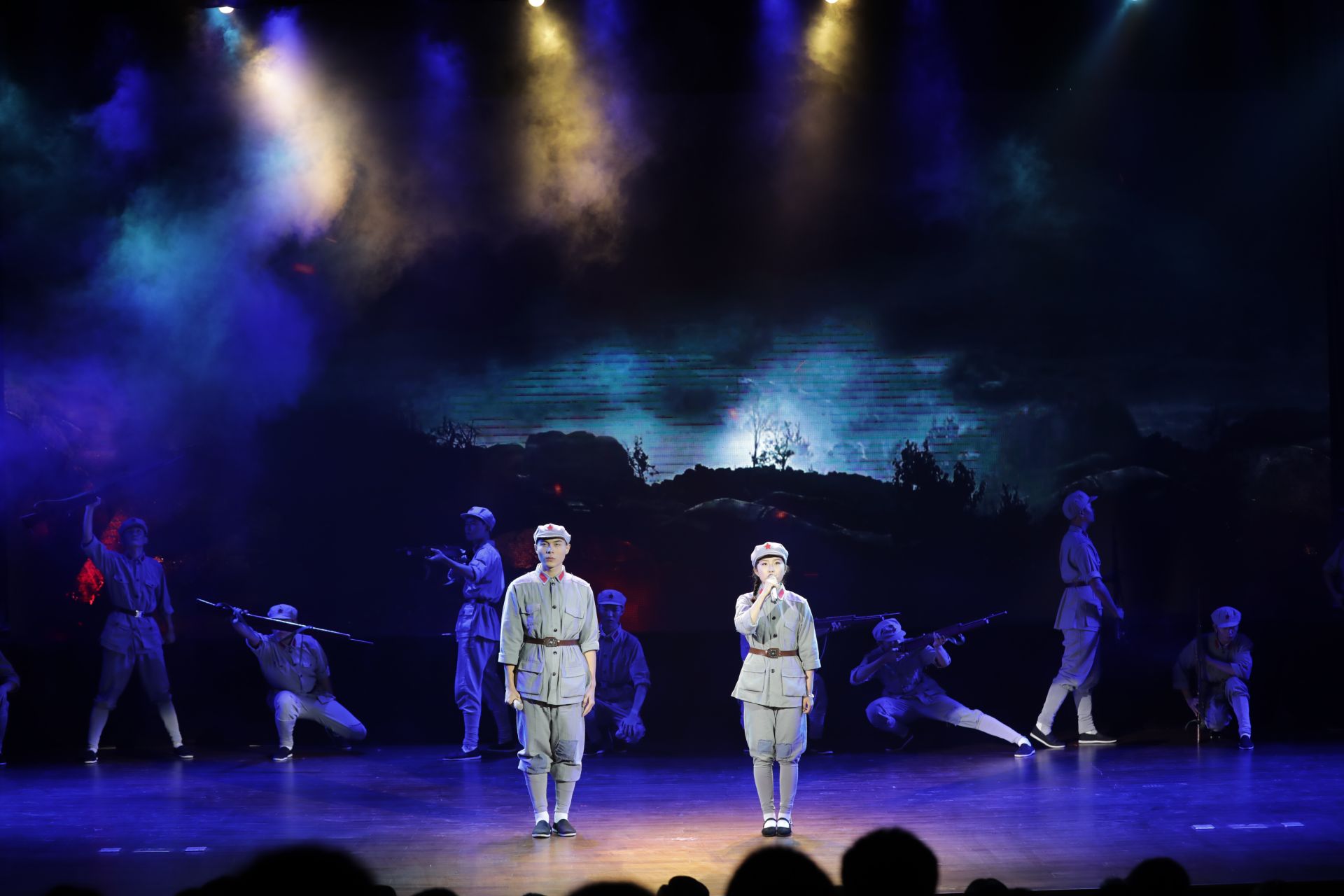 深圳市第三职校《亲爱的红军》大型舞台演讲剧上演