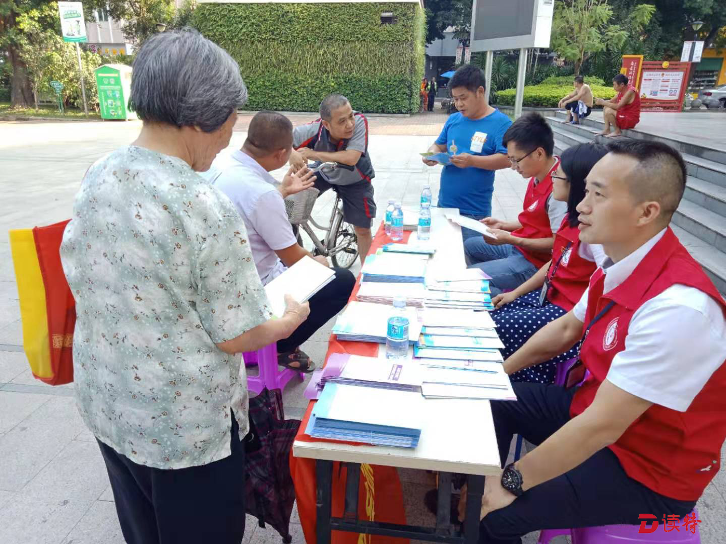 不忘初心牢记使命｜坪山社保着力打通为民服务“最后一公里”