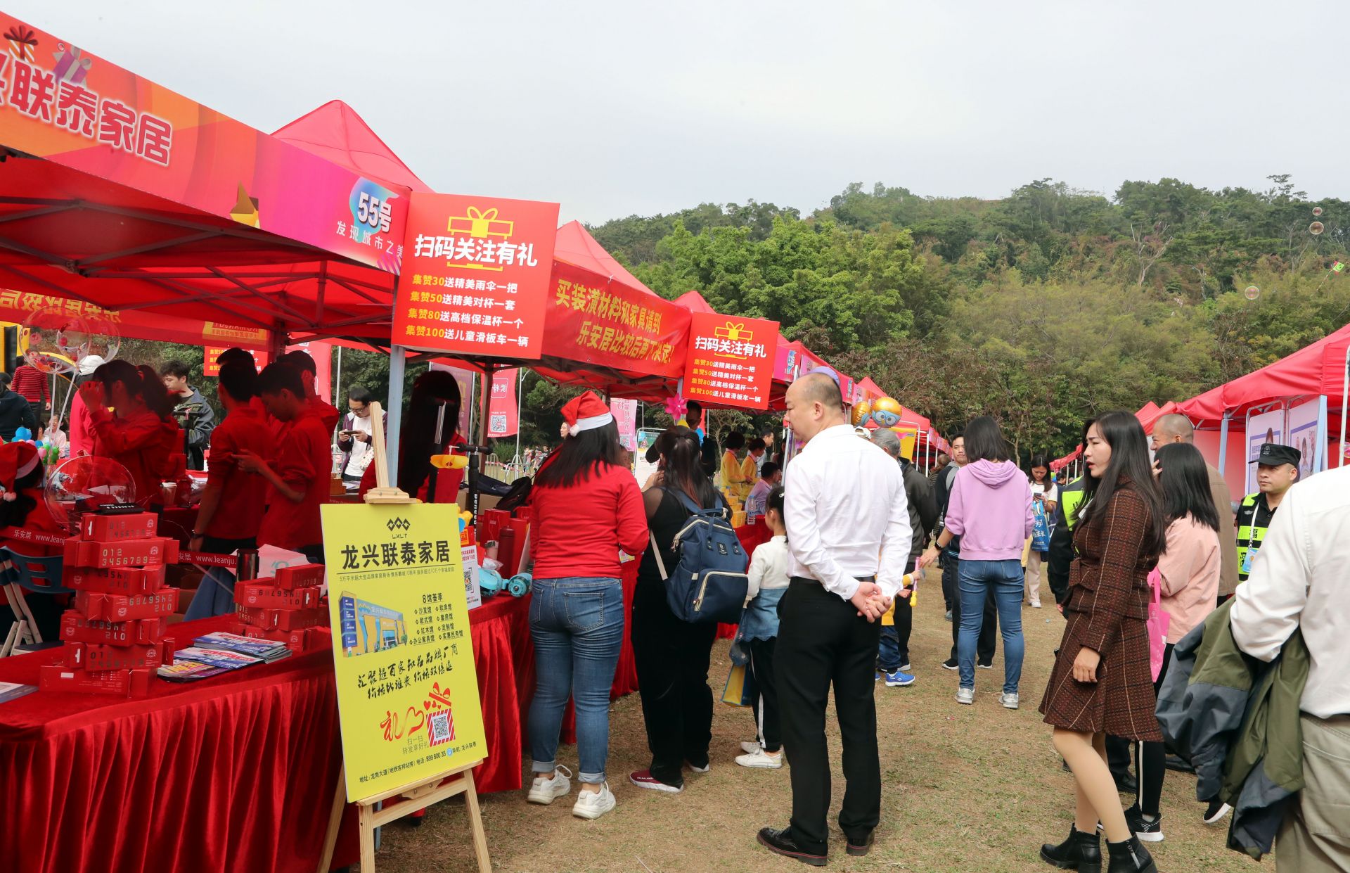 12家企业获年度品牌影响力奖，获奖企业赞粉丝节“办得好”