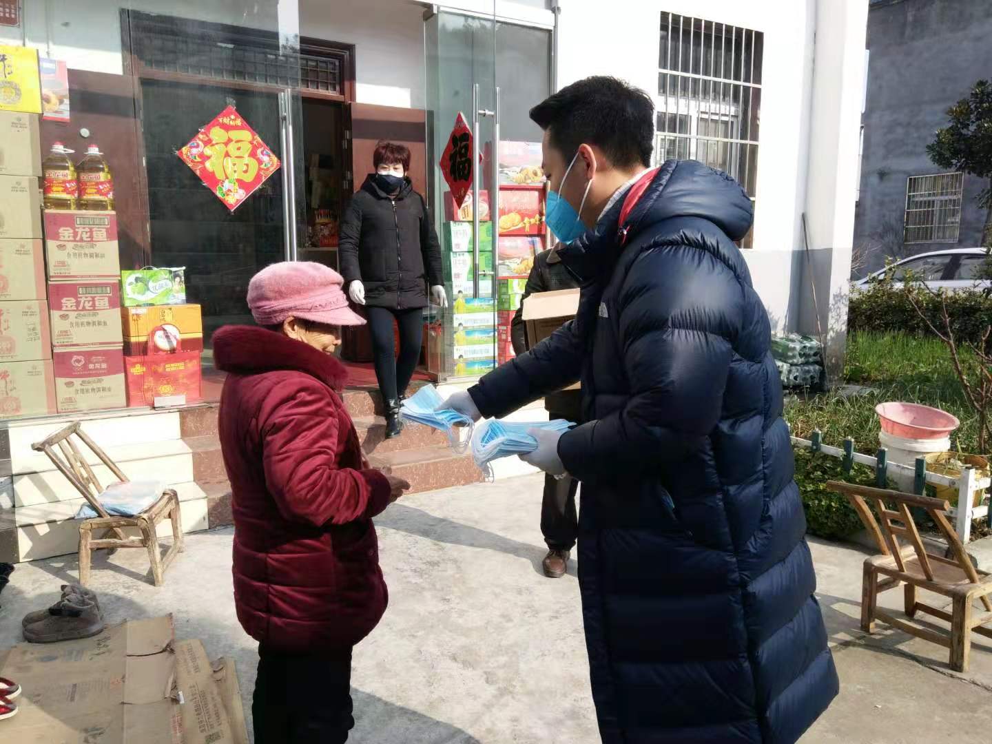 点赞！回乡过年的深圳民警主动请战老家抗击疫情工作
