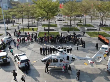 春运路上堵不堵？深圳交警兵分三路，用无人机、直升机实时帮你探路