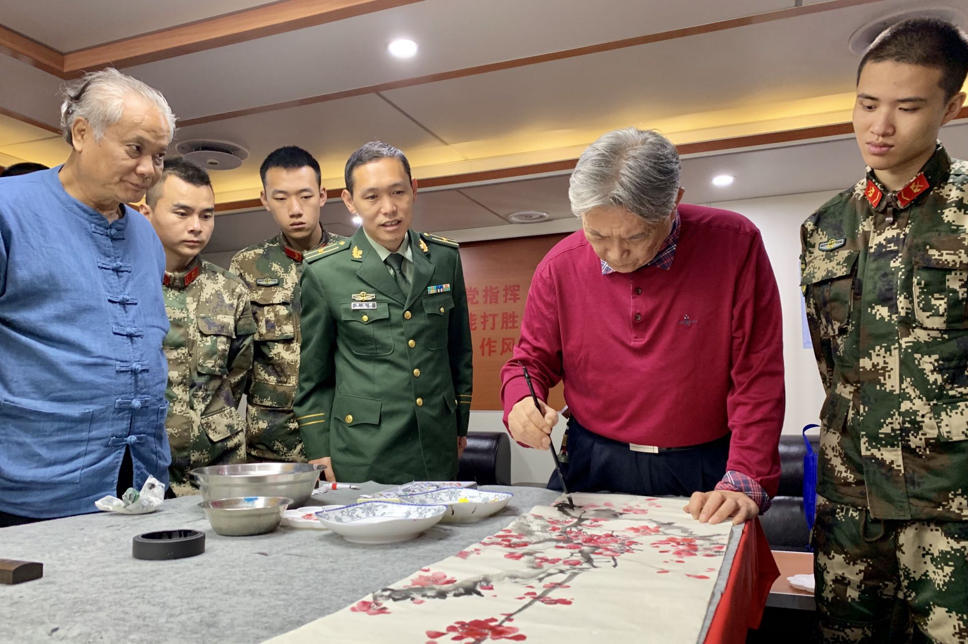 书画艺术进海警 翰墨丹青暖人心