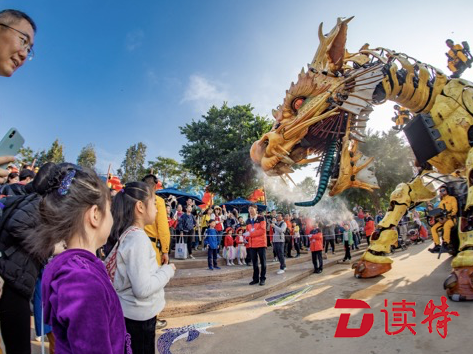 中法友谊象征的“龙马精神”迎新春 福兽实力圈粉 