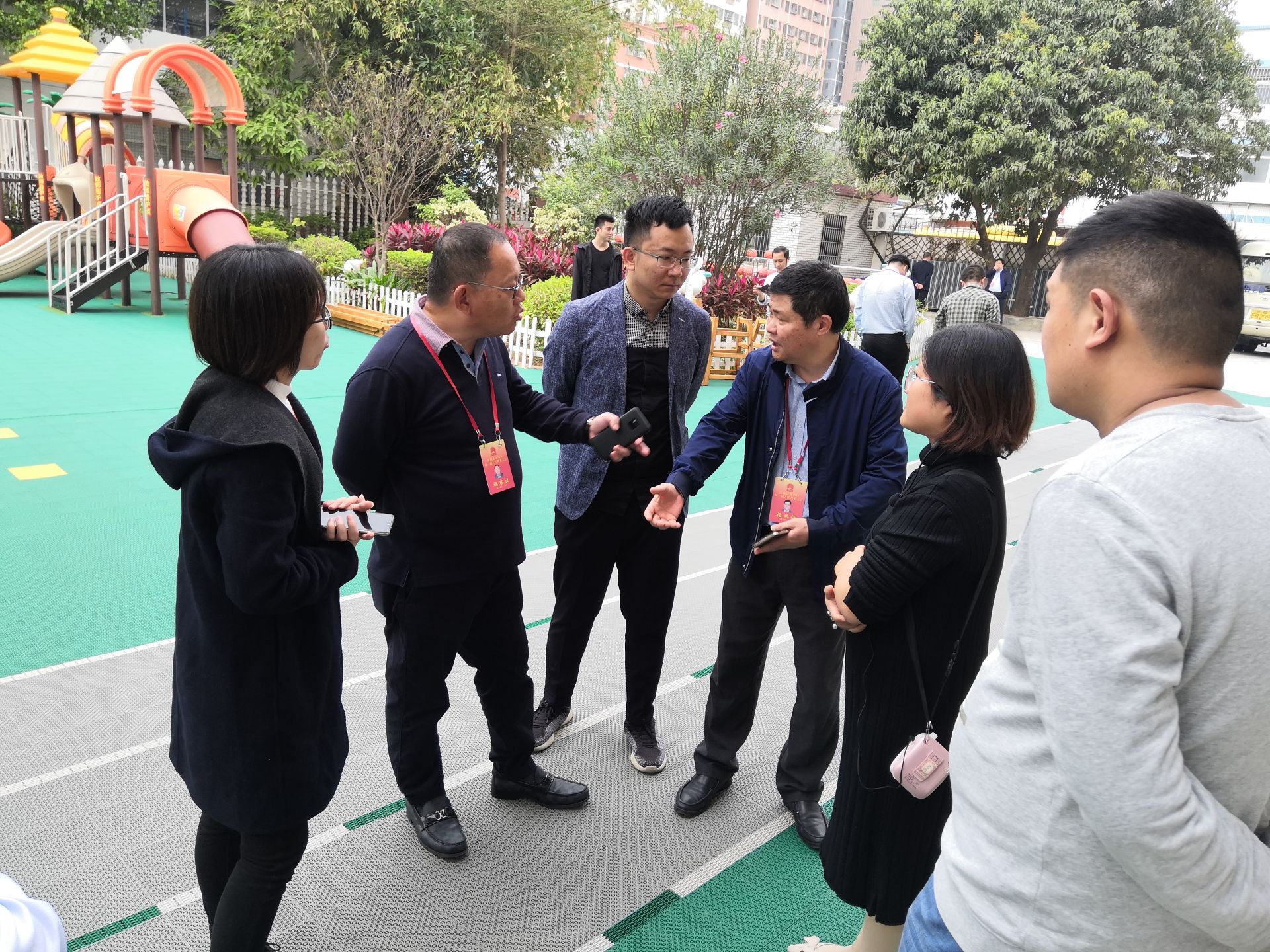 看变化谈感受！光明区人大代表点赞凤凰街道民生项目