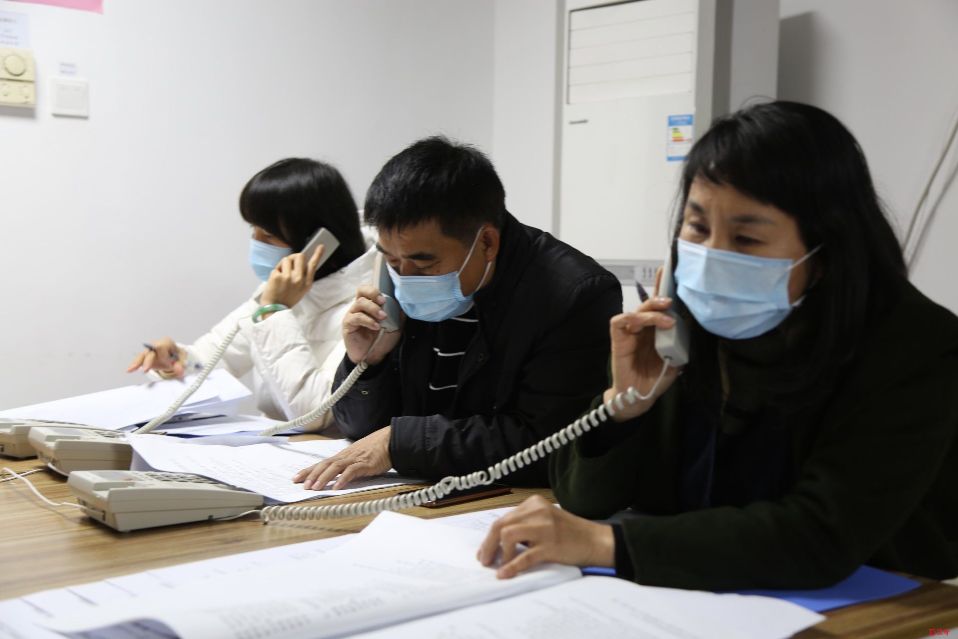 在线体验“龙岗温度” 健康咨询热线和心理辅导热线一天服务300余市民