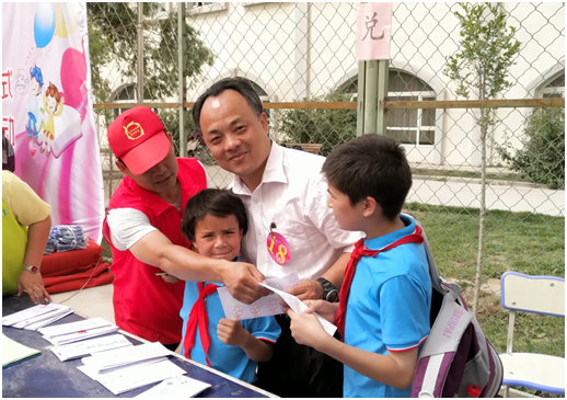深圳援疆干部吴志强 ：一枚银针济苍生 二次援疆续佳话