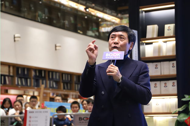 推开写作之门！曹文轩读者见面暨分享会顺利举办