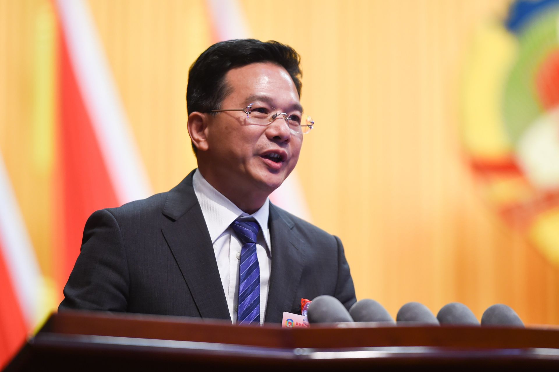 ​深圳两会国企民企老总说：深圳营造良好环境 提升企业竞争力