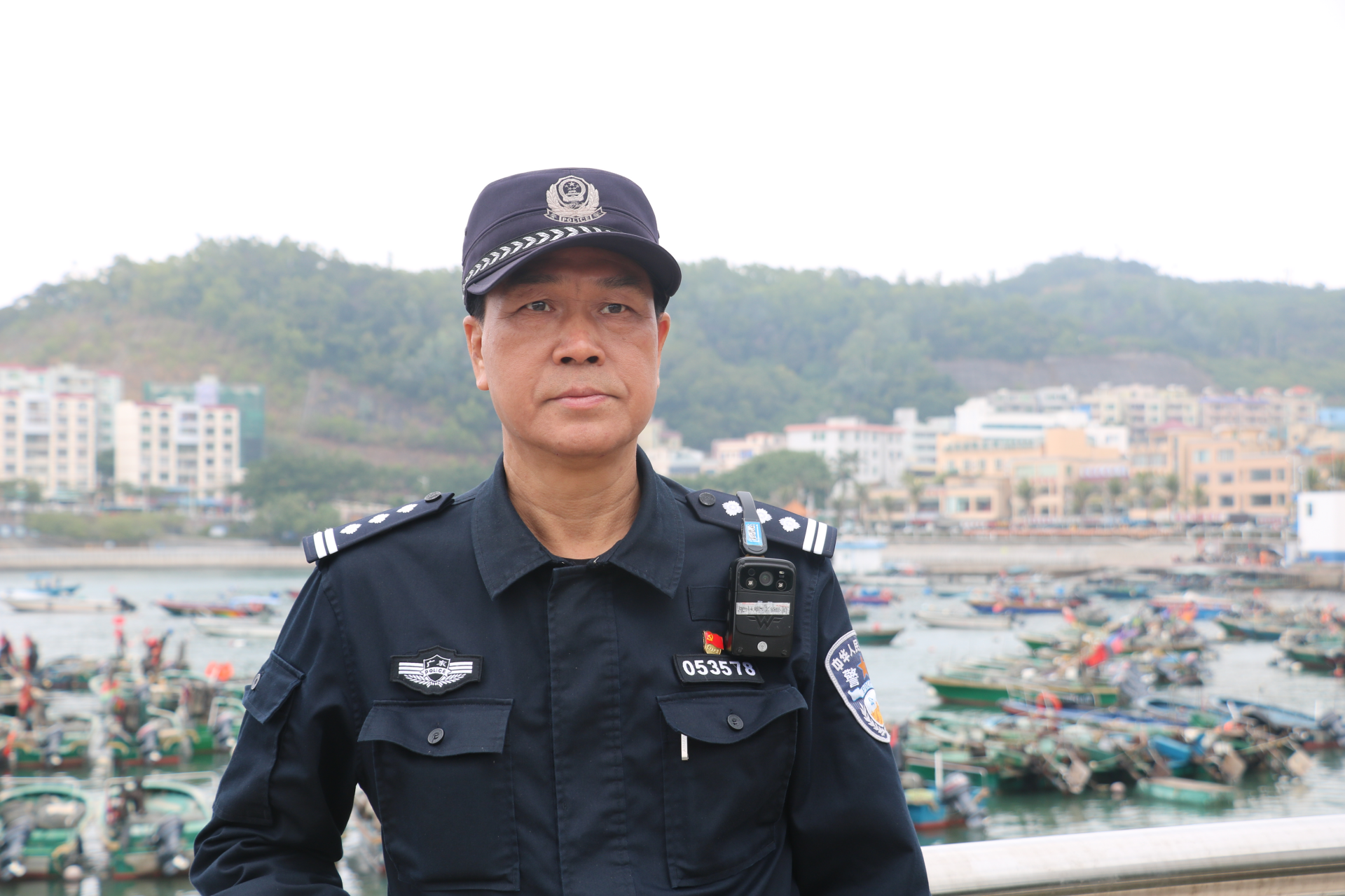 每日警星 | 杨学成：润物细无声的人民卫士