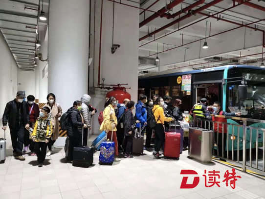 巴士集团党员干部：我是共产党员，我就要第一个站出来