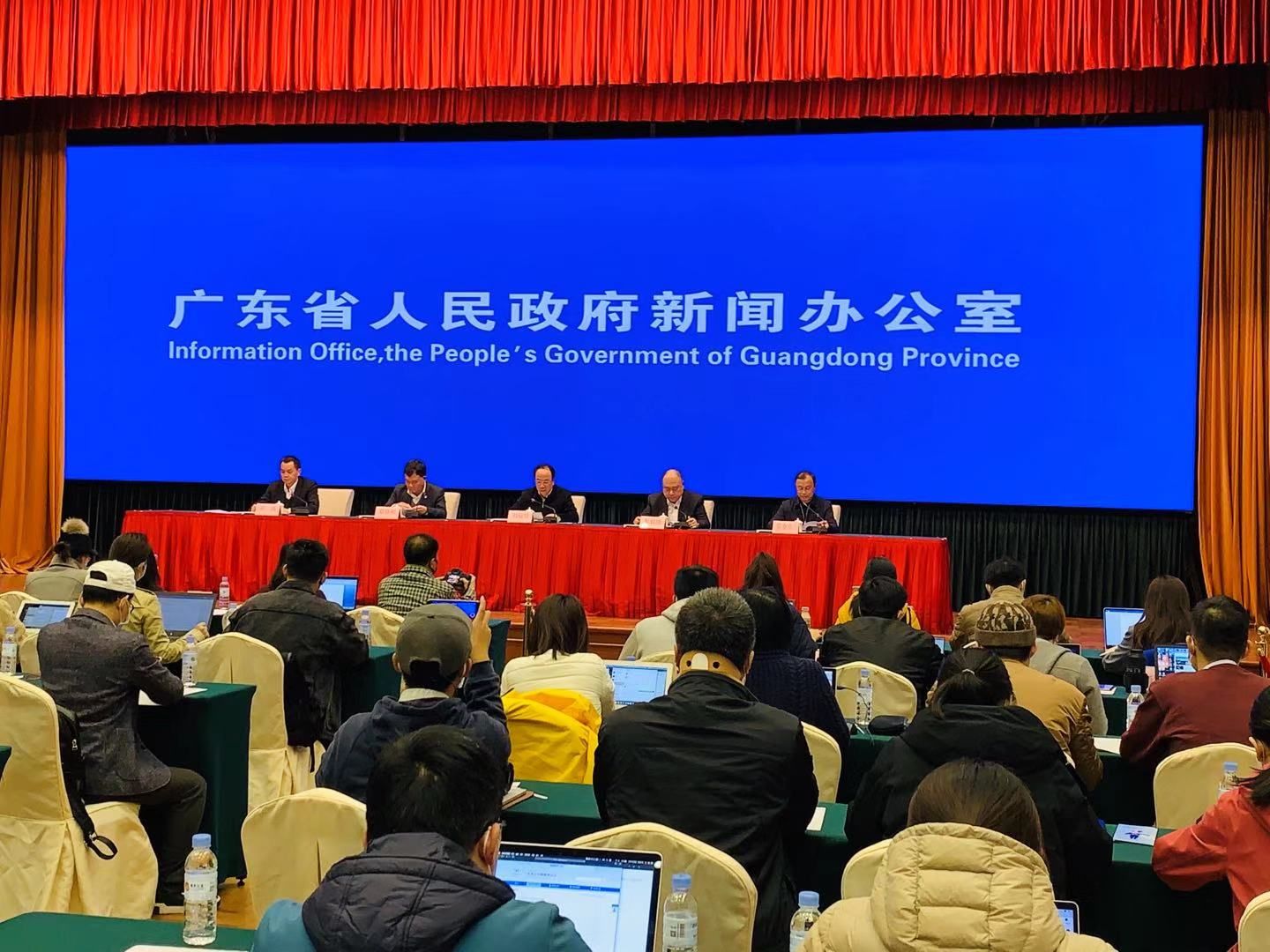 广东建立定点医院收治床位动态监测制度