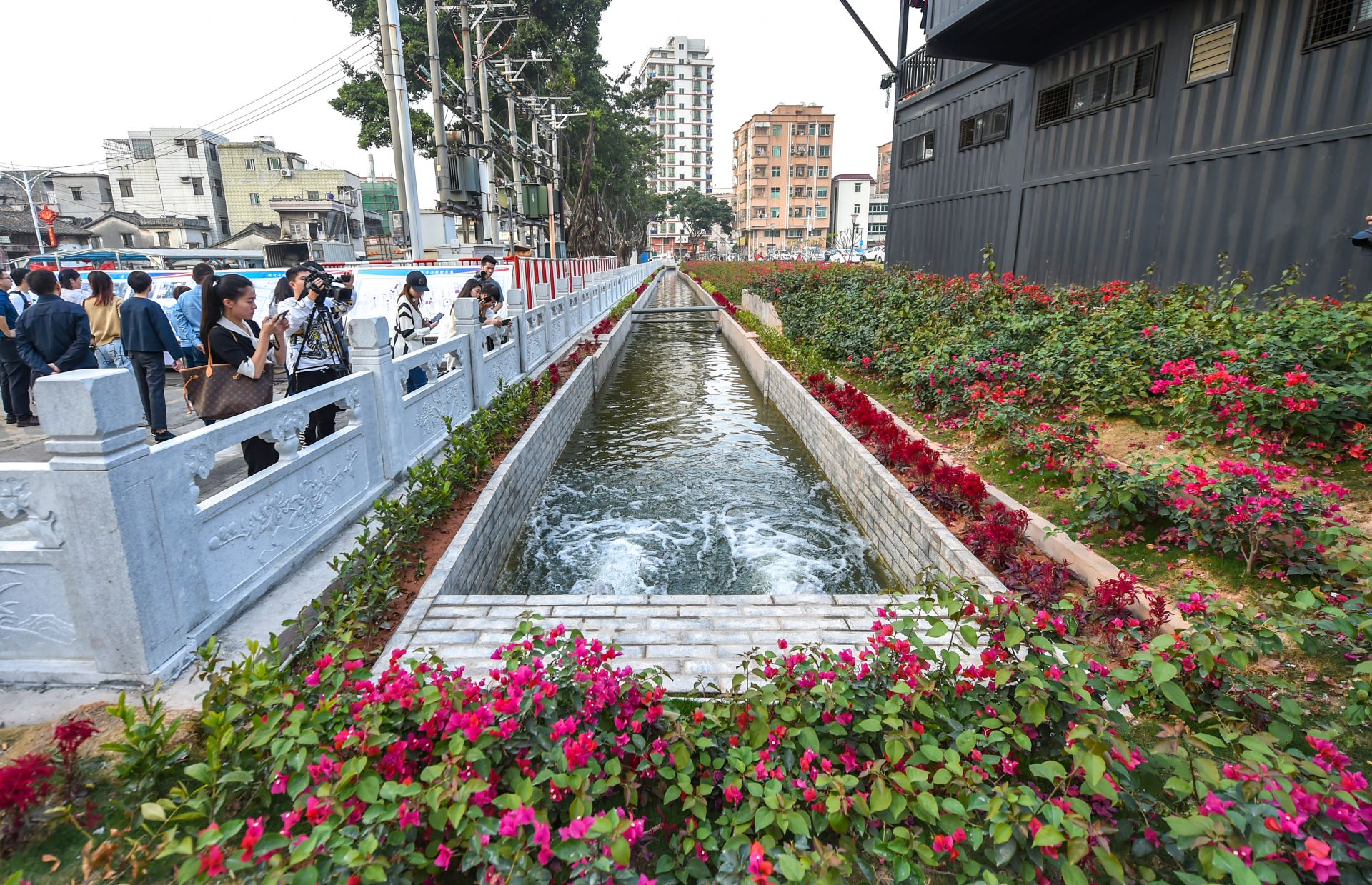 深圳自加压力整治小微黑臭水体 全市1467个黑臭水体完成整治