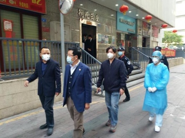 不漏一户 不漏一人 华强北街道基层干部走在抗疫一线