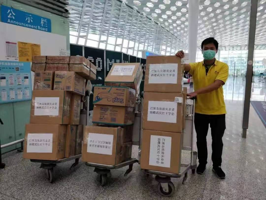 美团为深圳一线防疫人员送爱心餐及单车骑行卡
