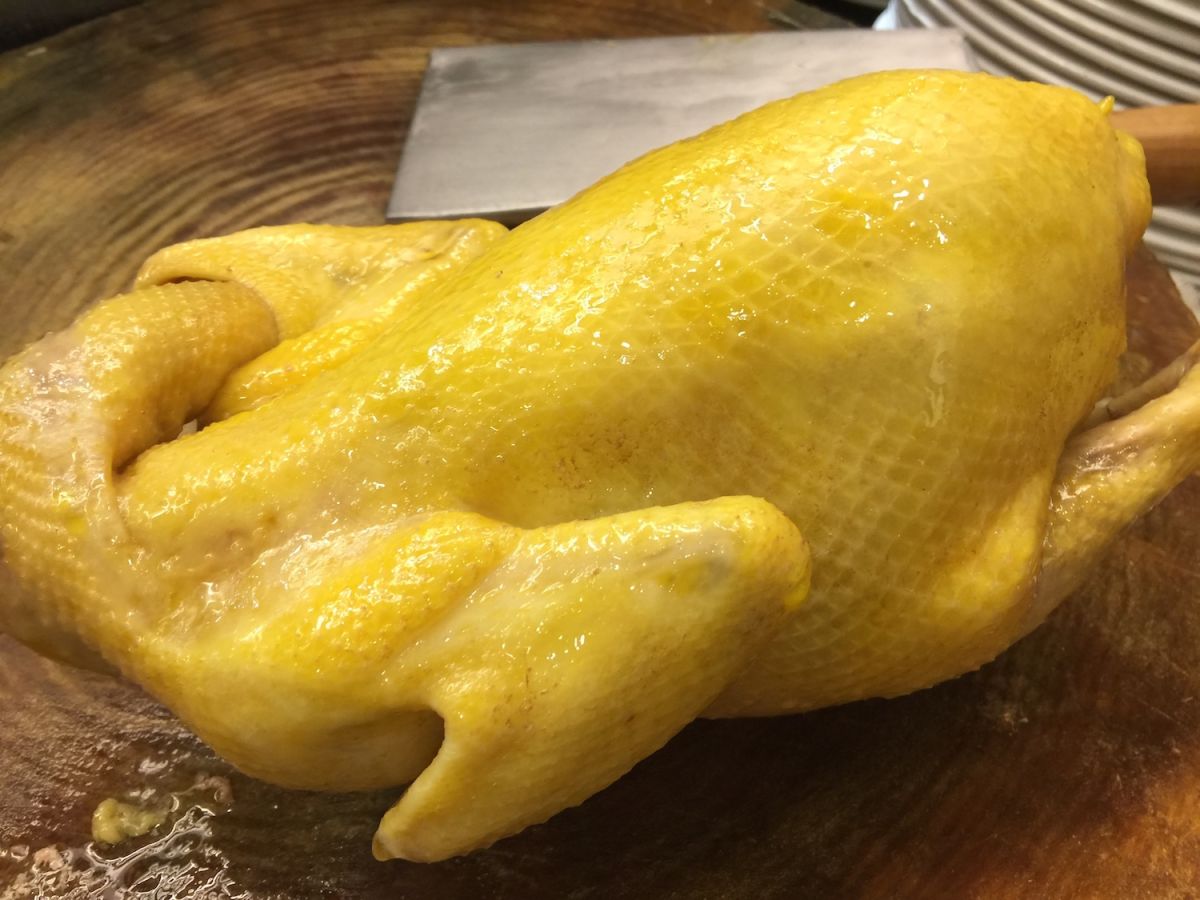 怎么安全订餐？市监部门提醒：不订购白切鸡、寿司等高风险菜肴的盒饭