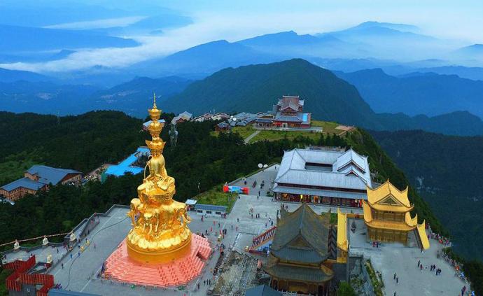 峨眉山风景区：恢复开放后一年内，向全国医护工作者免费开放