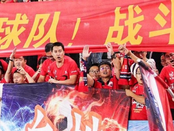 深足球迷也有“逆行者”：在战疫一线发挥拼搏精神