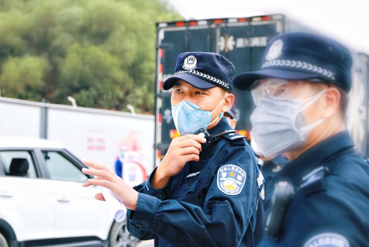 “疫情在前我定不退” | “逆行者”庄须耀的战疫宣言