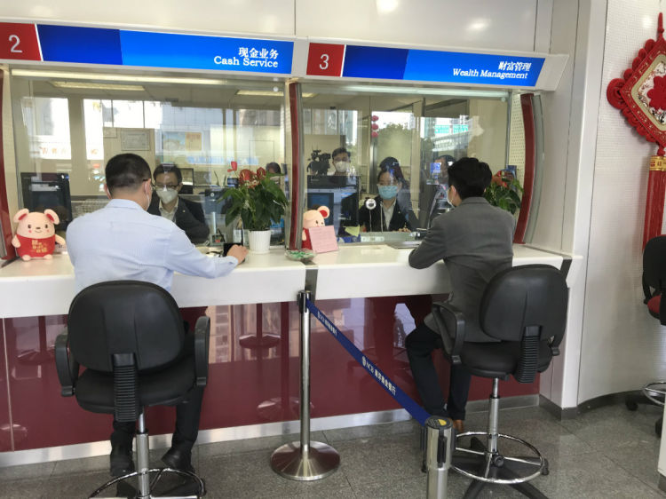 让金融服务更有温度 ，南洋商业银行情系抗疫一线