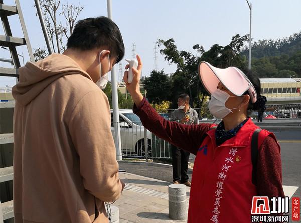 社区发出疫情防控倡议书 志愿者们纷纷报名
