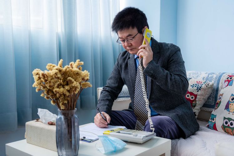 助战抗击疫情：心理卫生研究所开通免费24小时辅导热线