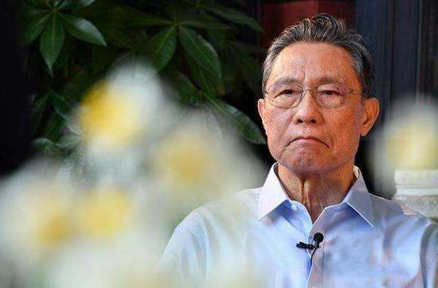 由钟南山院士领衔的省级专家组对危重和重症患者已定期开展远程医疗会诊