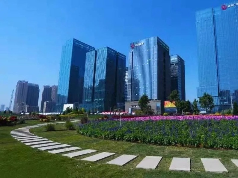 介绍1名新员工中介机构可领400元，企业招用一名新员工可补贴1000元