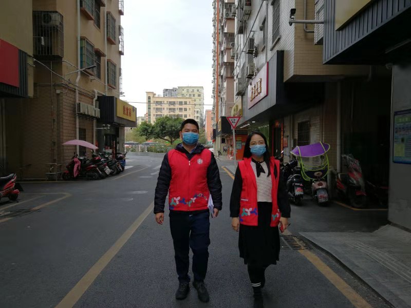 防疫一线｜玉塘战疫中“夫妻档”的温情故事