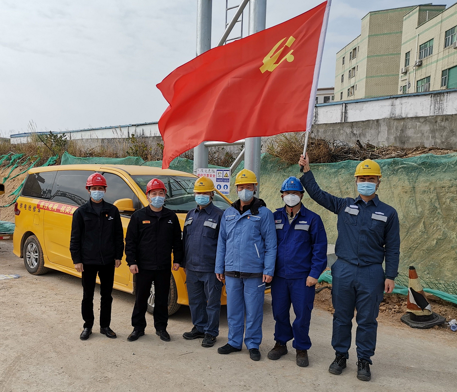 为防疫攻坚贡献另一种力量！坪地这群人全力以赴做好防疫卡点供电供水保障