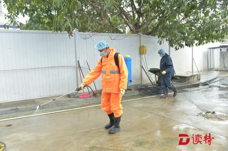 玉塘街道开展疫情 防控宣传及大消杀行动