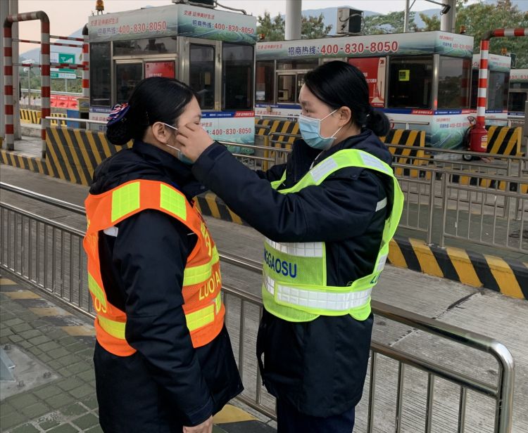 战“疫”进行时：这些女人不简单！
