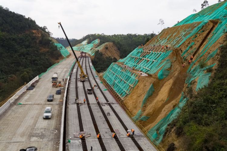 紫惠高速全面复工预计今年年底建成通车