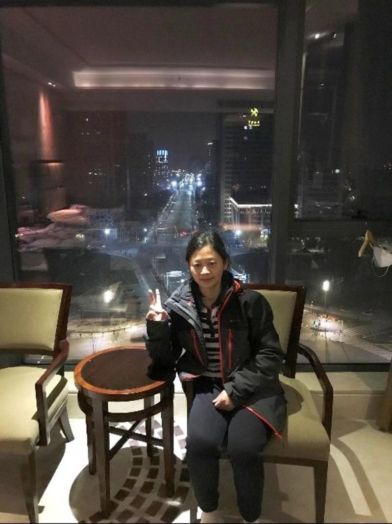 连线武汉|首个进入方舱的深圳队员：勤练穿脱防护服，想吃热干面